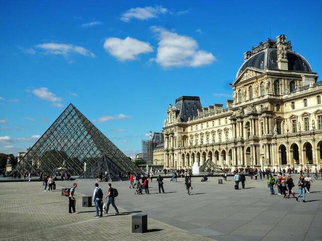 фото отеля Louvre Parisian Chicsuites изображение №9