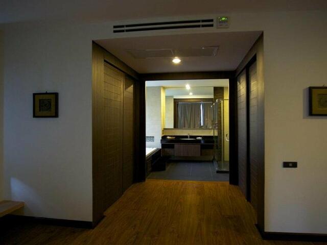 фото отеля Karon Suite Apartment изображение №17