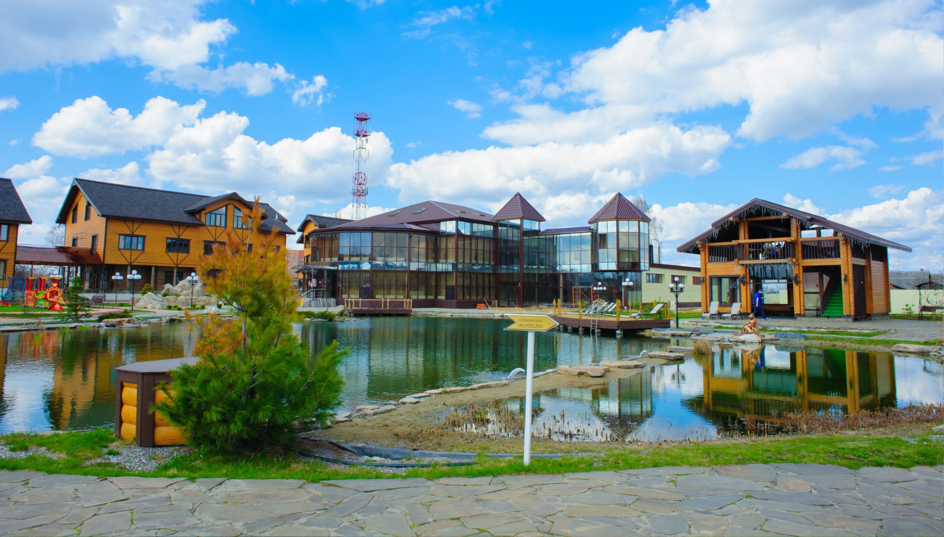 Отель Бережки-Холл (Berejki-Hall) 4* (Подмосковье, восток) — бронирование  номеров 2024, цены на туры с перелетом и без, фото гостиницы и отзывы  туристов