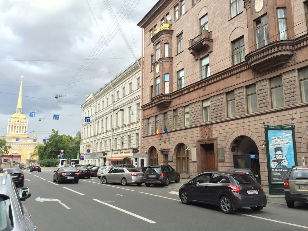 Санкт петербург бронировать