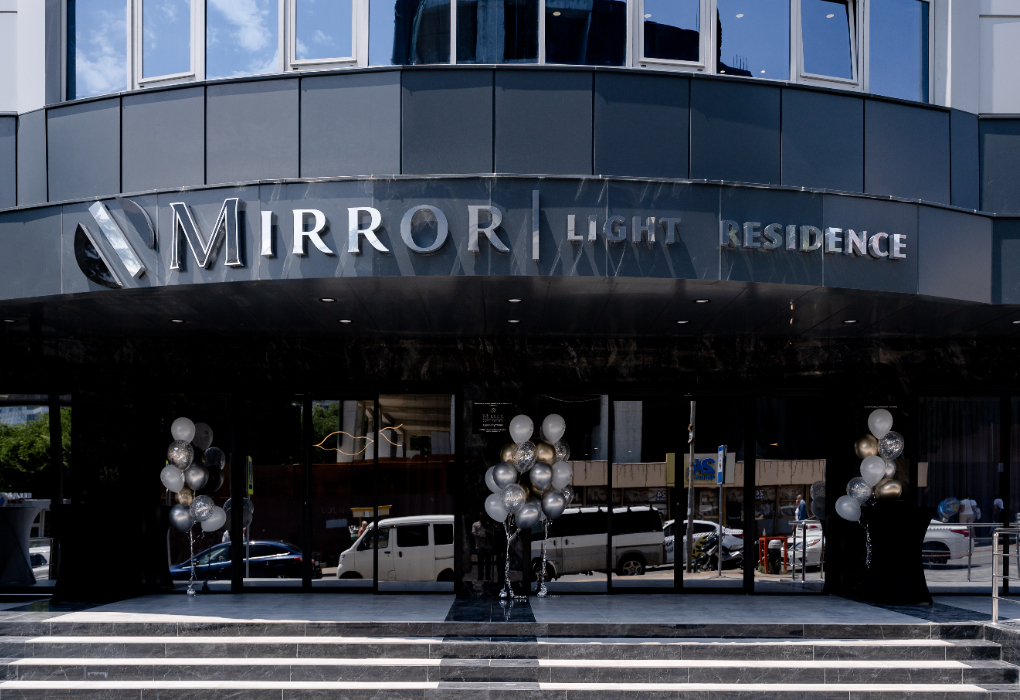 Light Mirror Residence (Лайт Миррор Резиденс)